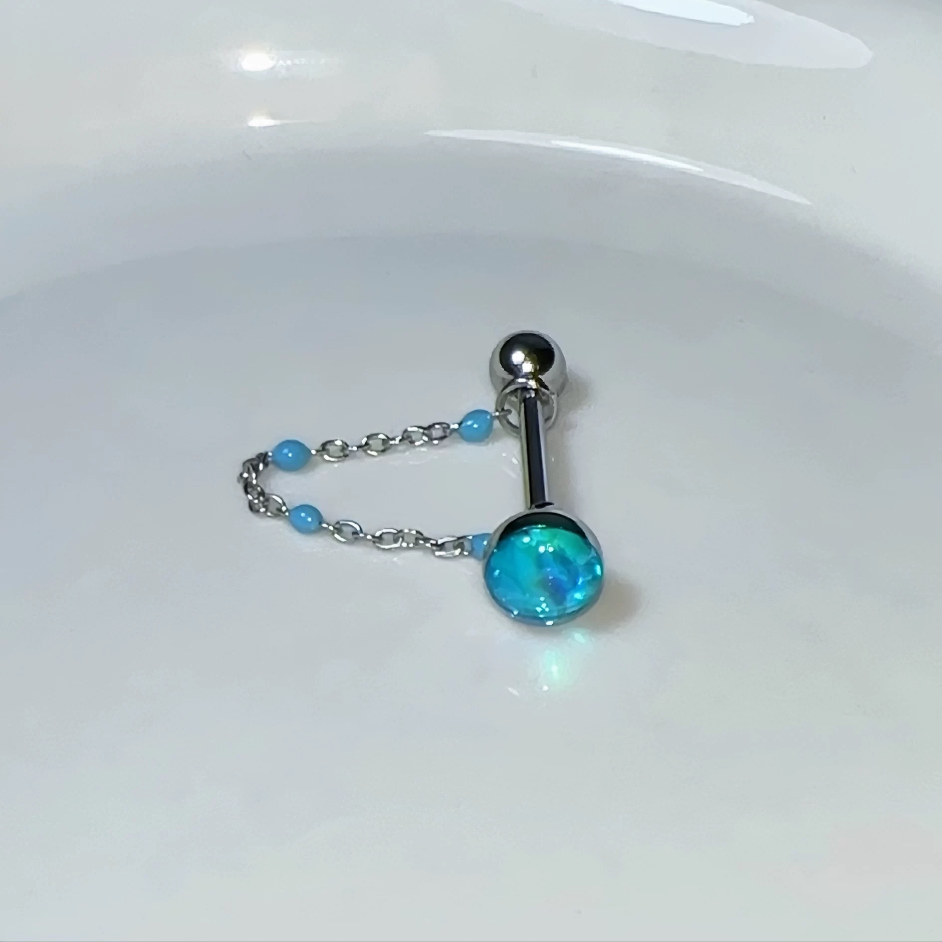 1Pc High-Quality Trendy Blue G - Body Jewelry Titanium 评论和价格