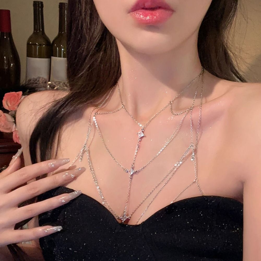 Glitter Rhinestone Bust Chain  - Body Jewelry Trend 评论和价格
