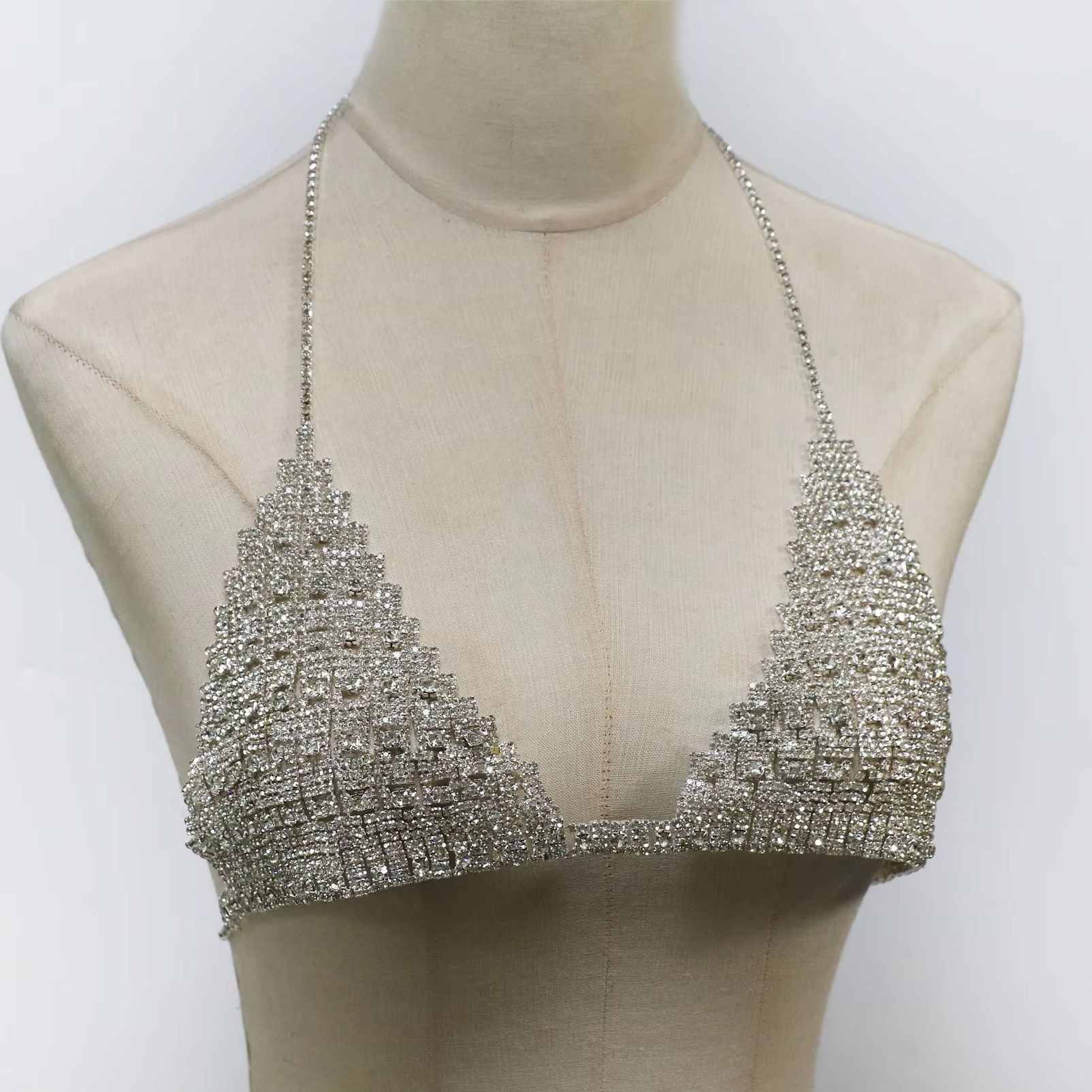 1Pcs Fashionable Neck Hanging  - Body Jewelry Chest 评论和价格